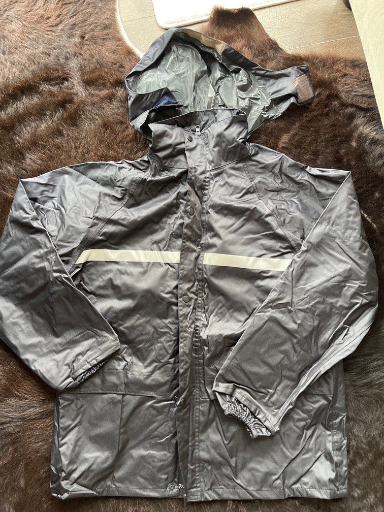 Branded raincoat for bikers sales