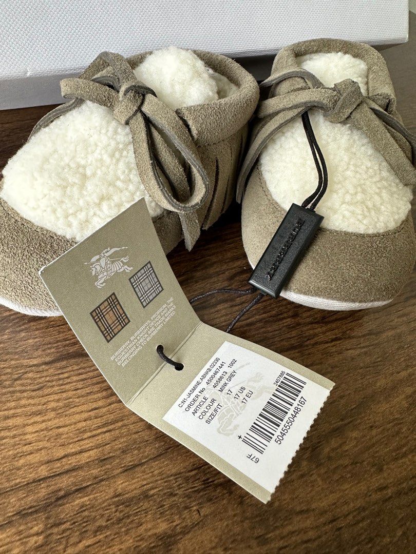 burberry baby shoes size 17