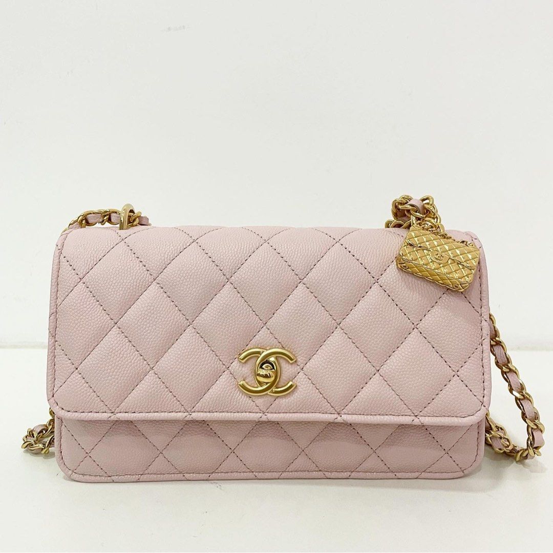 Caviar purse best sale