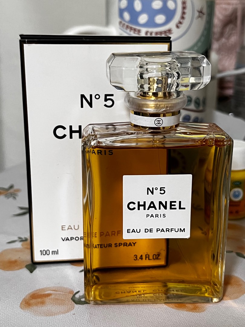 Chanel NO 5 Pure Parfum-14 ml-New in box-Still sealed-comes with