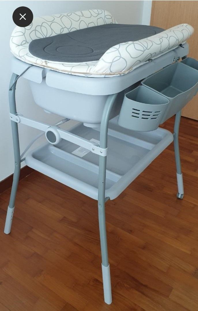 Chicco baby bathtub changing table Cuddle & Bubble, Babies & Kids, Baby
