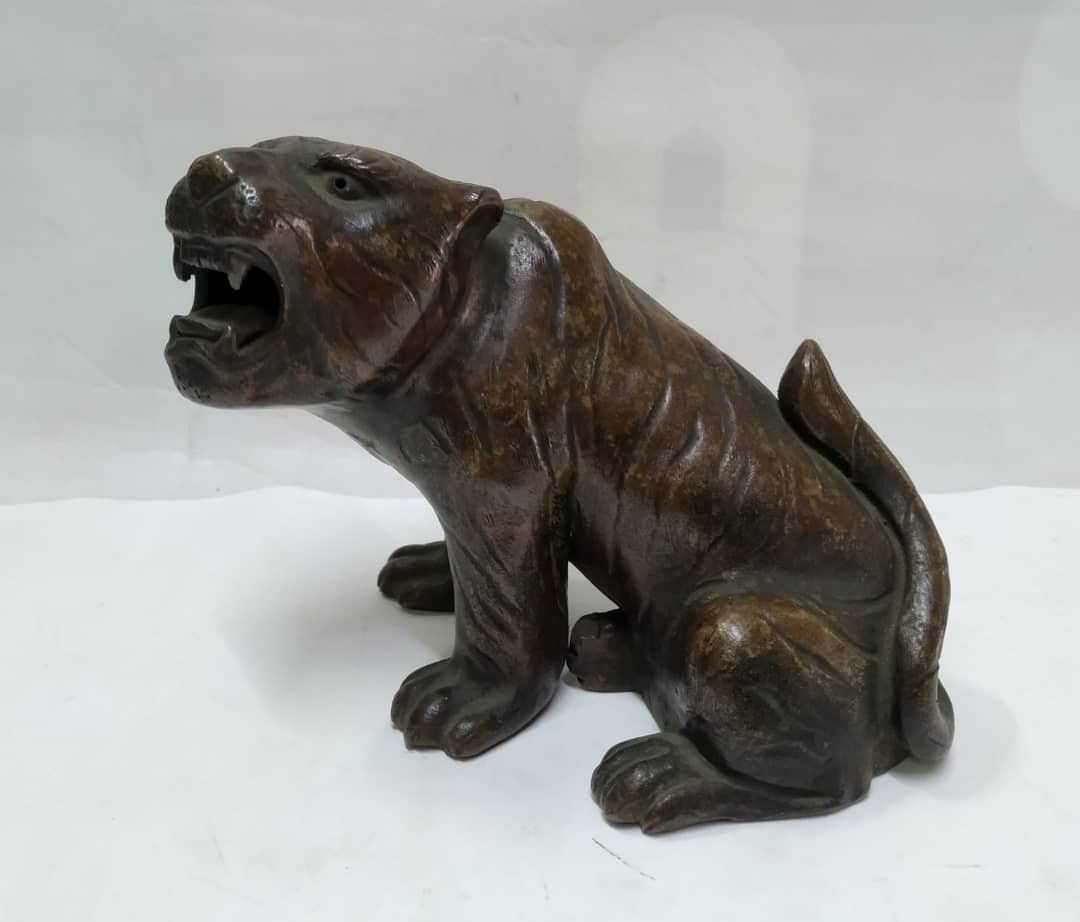 Chinese Bronze Feng Shui Zodiac Year Fierce Tiger King Lucky Statue