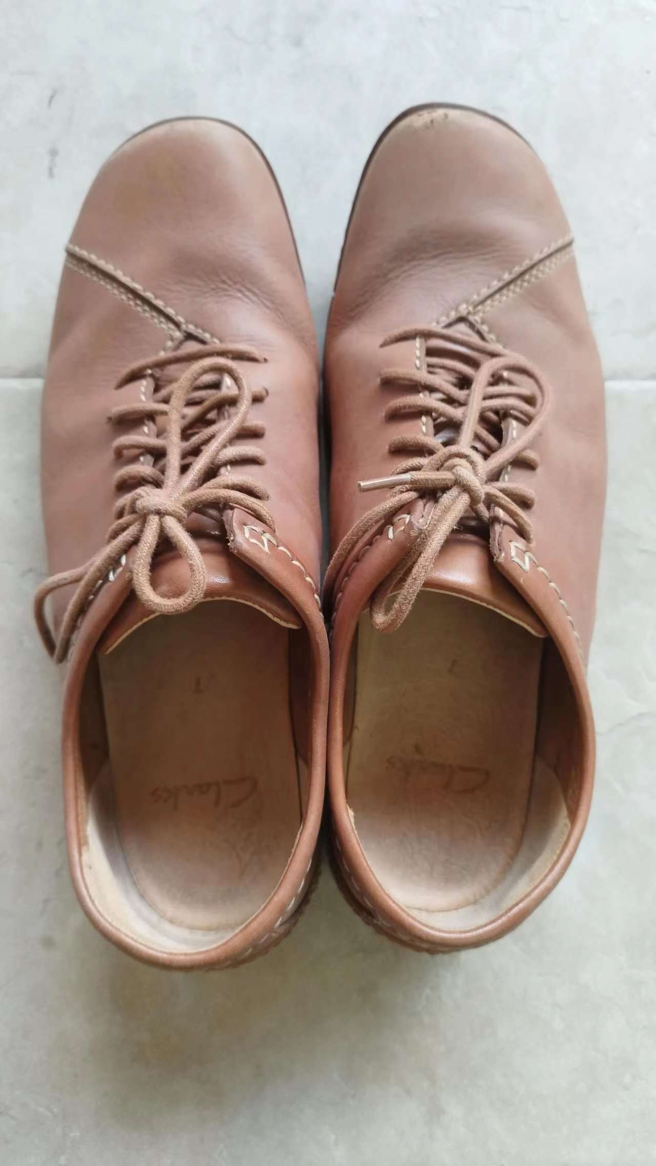 Clarks leather shoe sale, Luxury, Sneakers & Footwear on Carousell