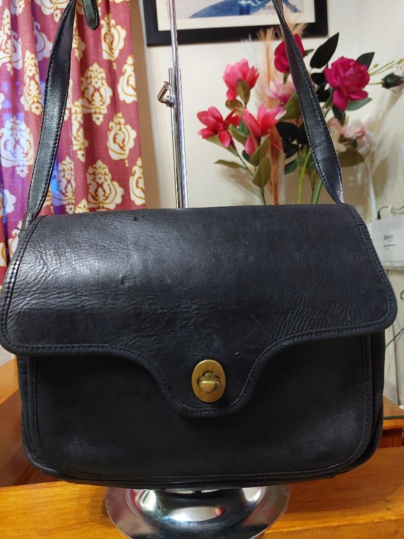 Coach vintage sling bag store