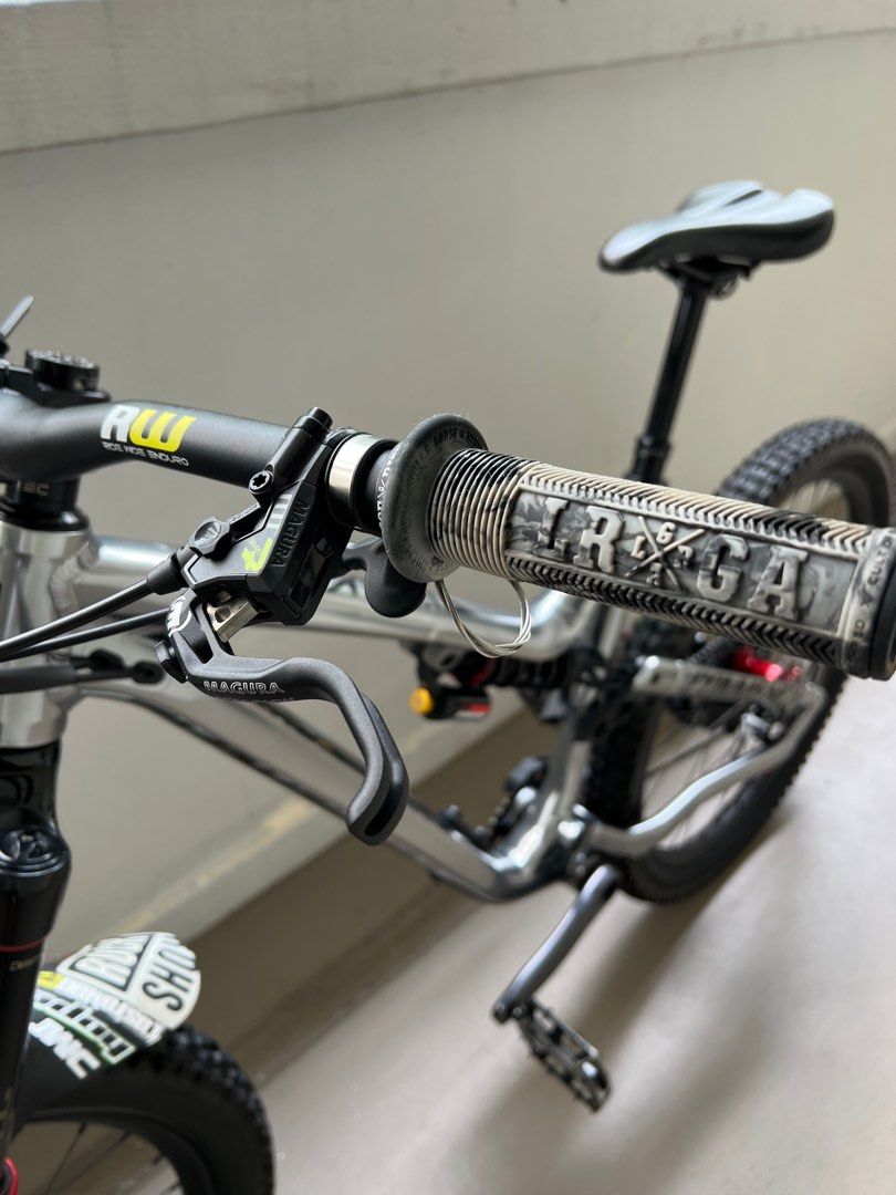Commencal 27.5 hotsell enduro