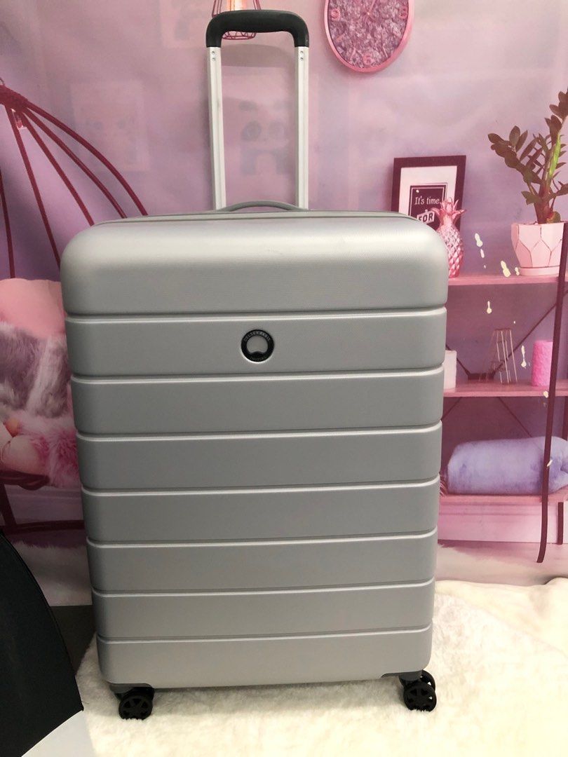 Delsey outlet 29 inch