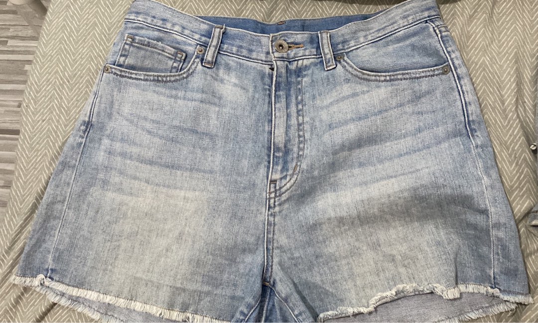 Dsquared² Black Cotton Mid Waist Tattered Tapered Shorts
