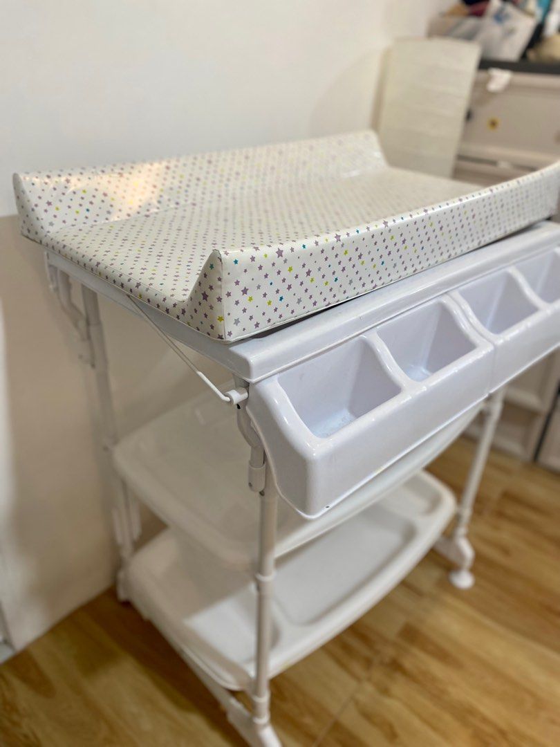 Baby bath clearance changing table combo