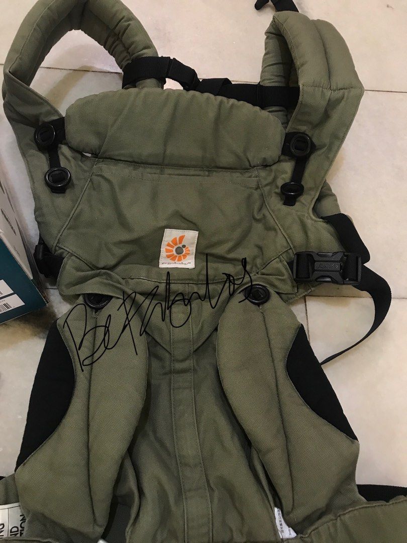 Ergobaby 360 2024 khaki