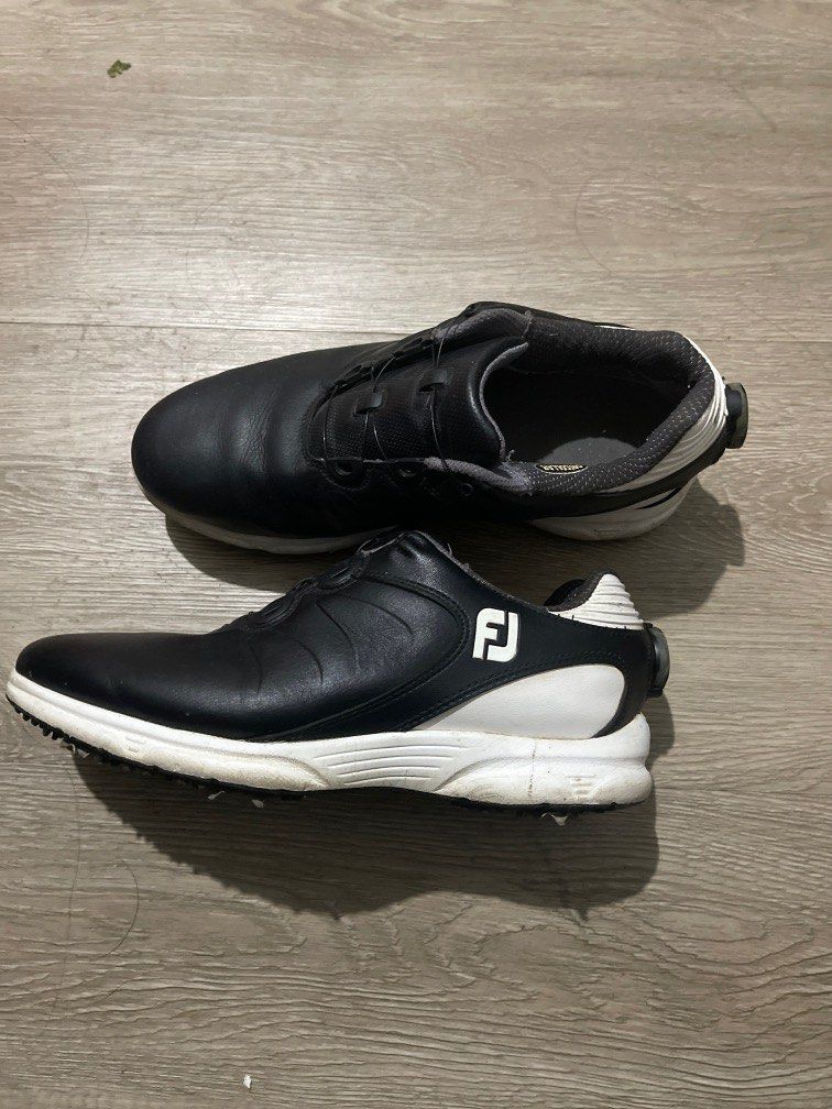FJ Golf shoes (Category: Golf) located in Valenzuela. Submitted by edelynhadi11418 (Listing ID 1236185263, Image 2). Description: Size 7 in mens Bilhin niyo na po please.