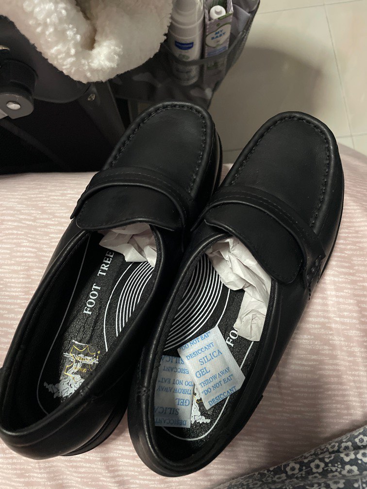 Foot store tree shoes