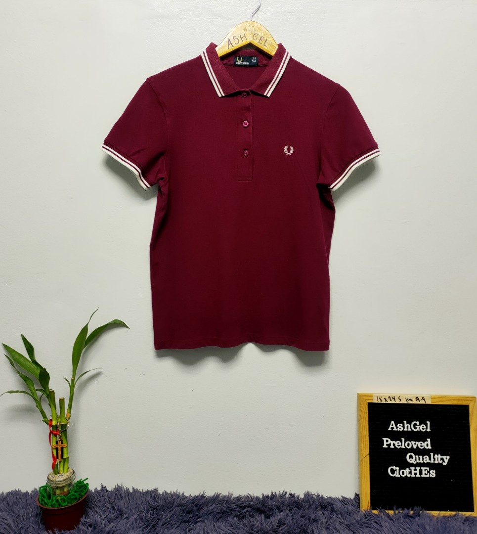 Fred Ferry Twin Tipped logo polo in burgundy on Carousell