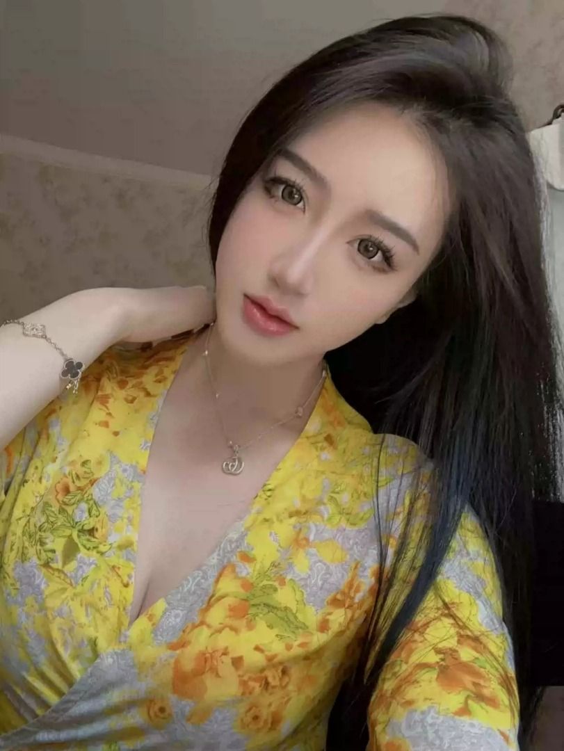 FREE Shipping. DouYin Tiktok Hot Style Famous. Yellow Long skirt., Womens  Fashion, Dresses & Sets, Dresses on Carousell