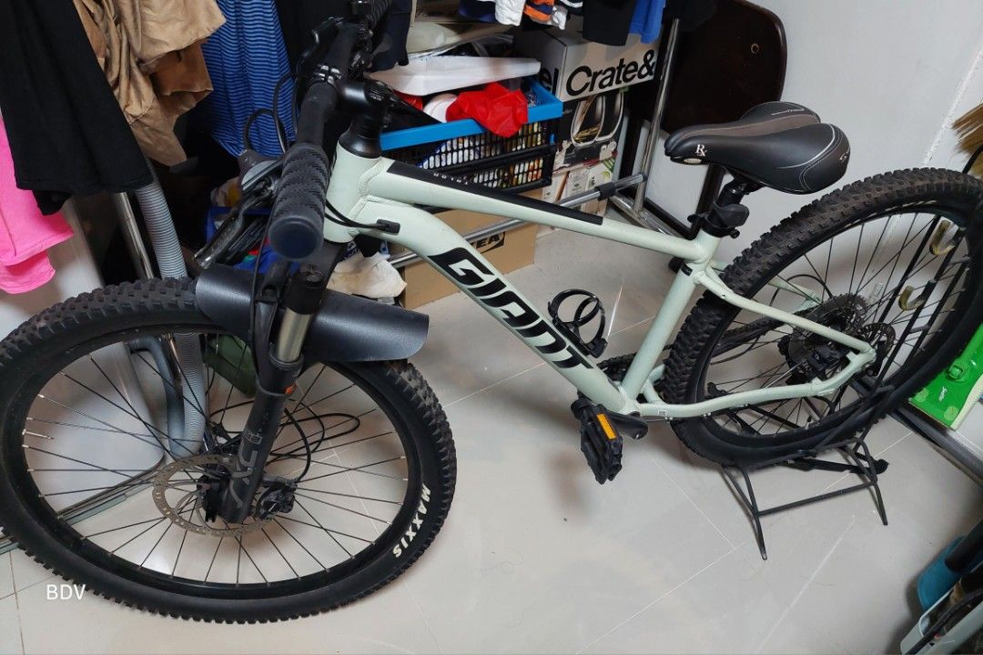 Giant bike 2025 small frame size