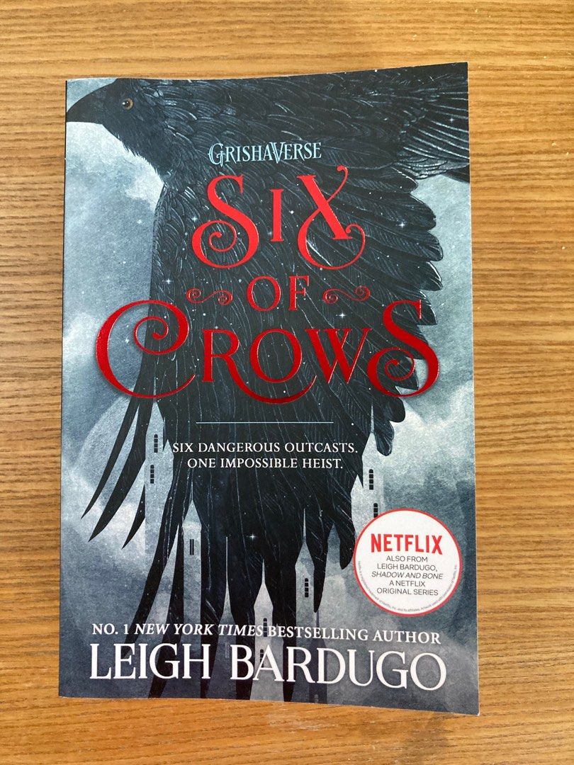 Grishaverse shadow and bones trilogy (crooked kingdom, six of crows ...