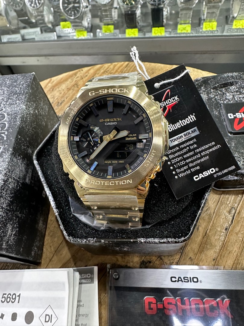 G-SHOCK GM-B2100GD-9A GM-B2100 GM-B2100GD GMB2100 GMB2100GD-9 GMB2100GD,  男裝, 手錶及配件, 手錶- Carousell
