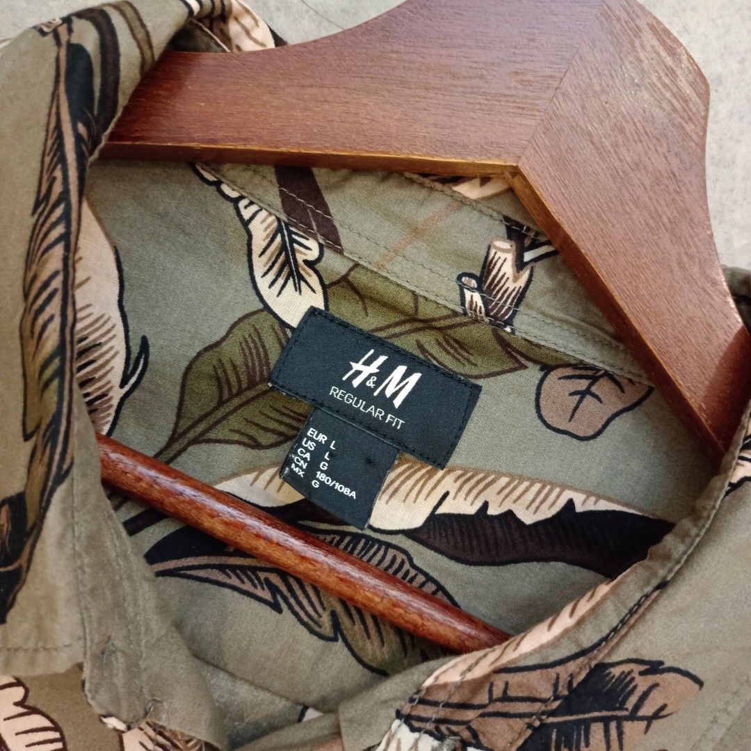 H M Camo Aloha Shirt Kemeja Hawaii Hawaiian Shirt Men s Fashion