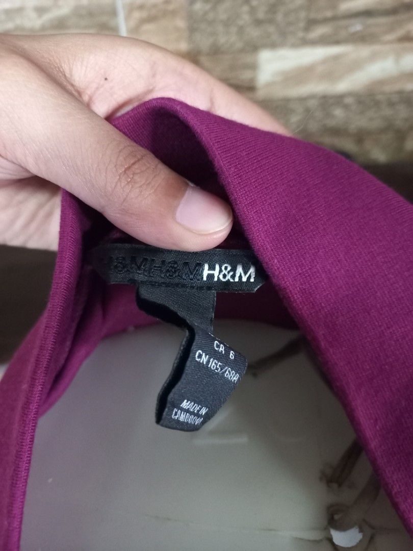 H and store m pink skirt