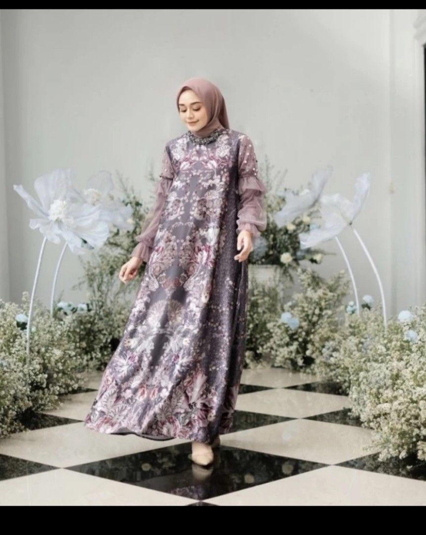 Iris dress Vanilla hijab on Carousell