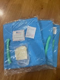 Isolation Gown / Covid Gown / Disposable Lab Gown for Medtechs/Doctors/Hospital personnel