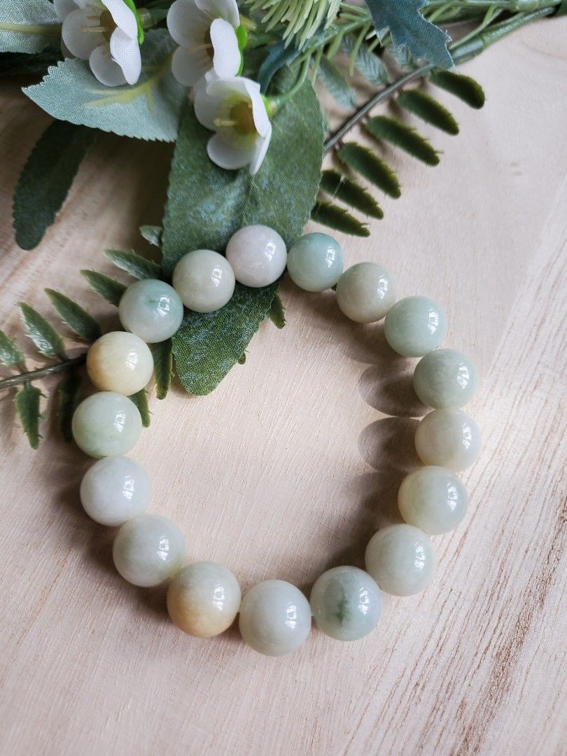 A Symbol of Purity and Virtue Jade Bracelet