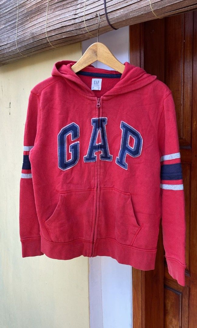 Jaket GAP on Carousell