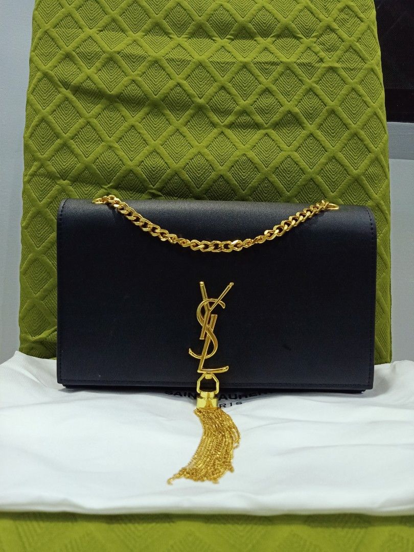 Japan Preloved YSL sling (Category: Luxury Bags & Wallets) located in Cebu City. Submitted by day.98 (Listing ID 1236207149, Image 1). Description: selected from japan surplus genuine leather coded & etikita with dust bag no flaws.