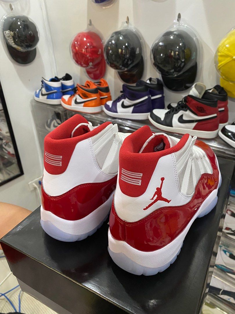Jordan 11 gym hot sale red real vs fake
