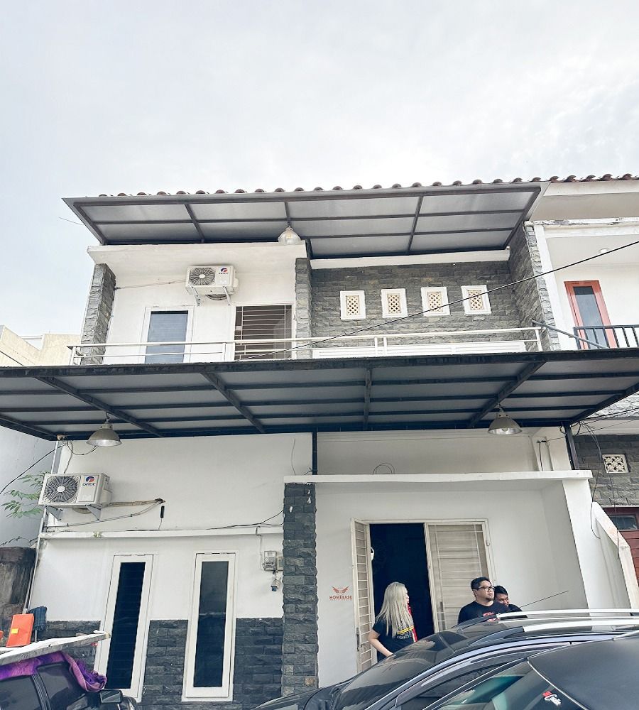 jual_rumah_2_lantai_di_pusat_k_1686110110_b38c065b_progressive