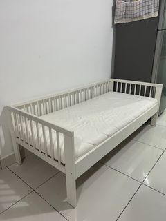 (Category: ) located in . Submitted by ikea.thrift (Listing ID 1236083025, Image 1). Description: .