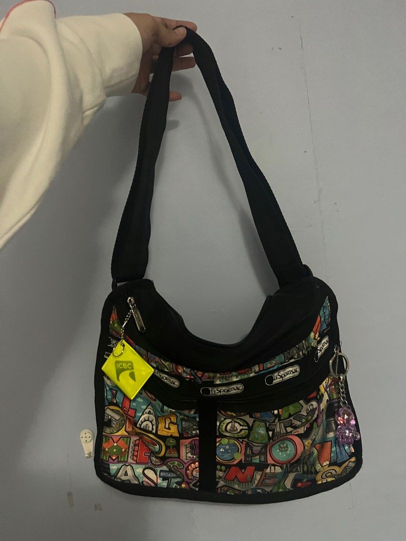 LeSportsac Crossbody Bag on Carousell