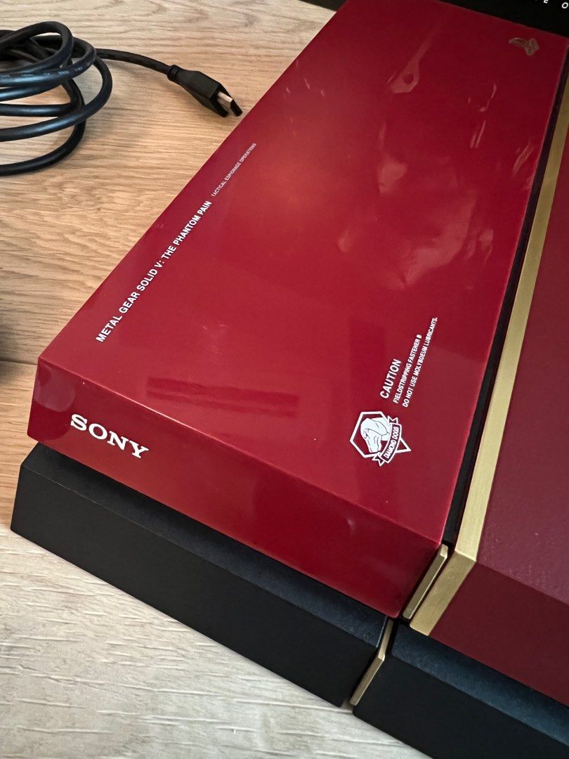 1 TB Limited edition metal gear solid playstation 4, Video Gaming