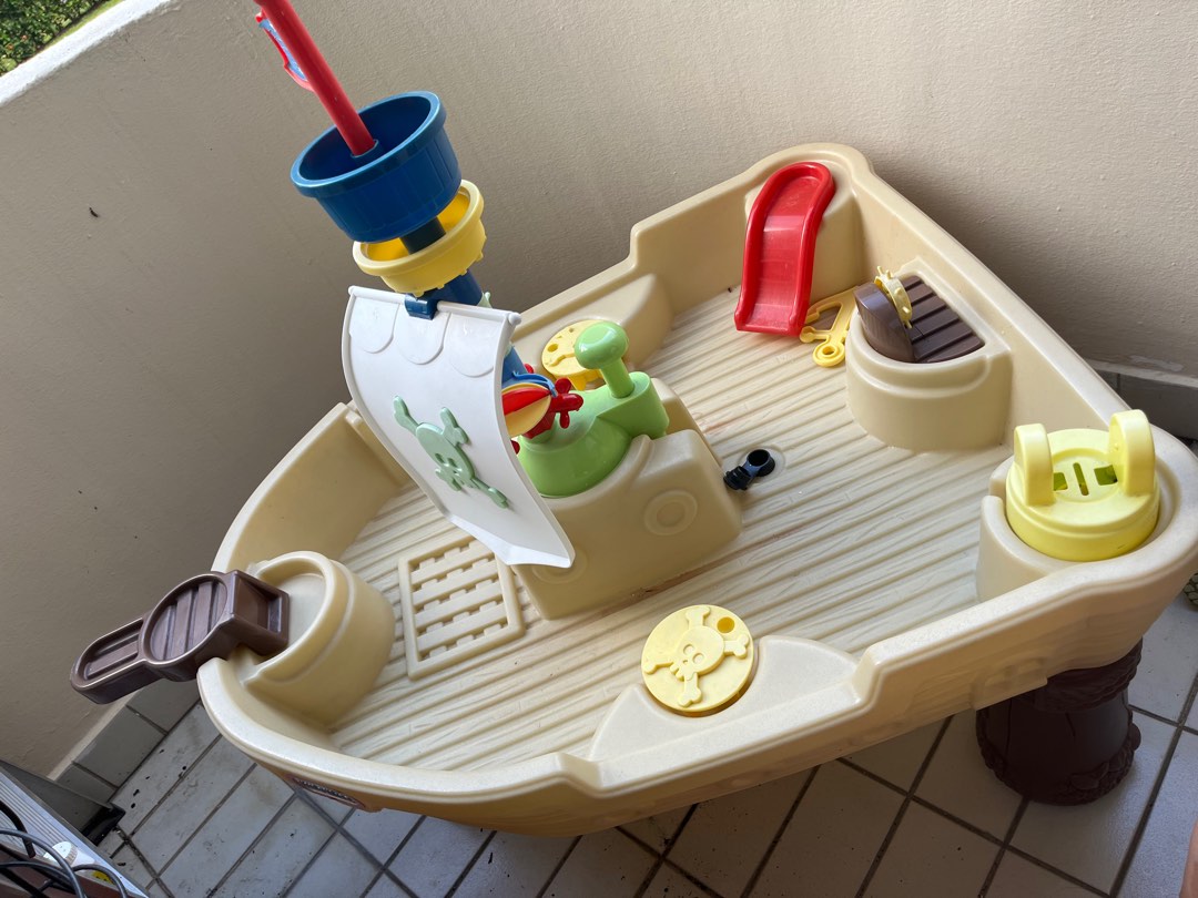 Little tikes pirate ship water table 2025