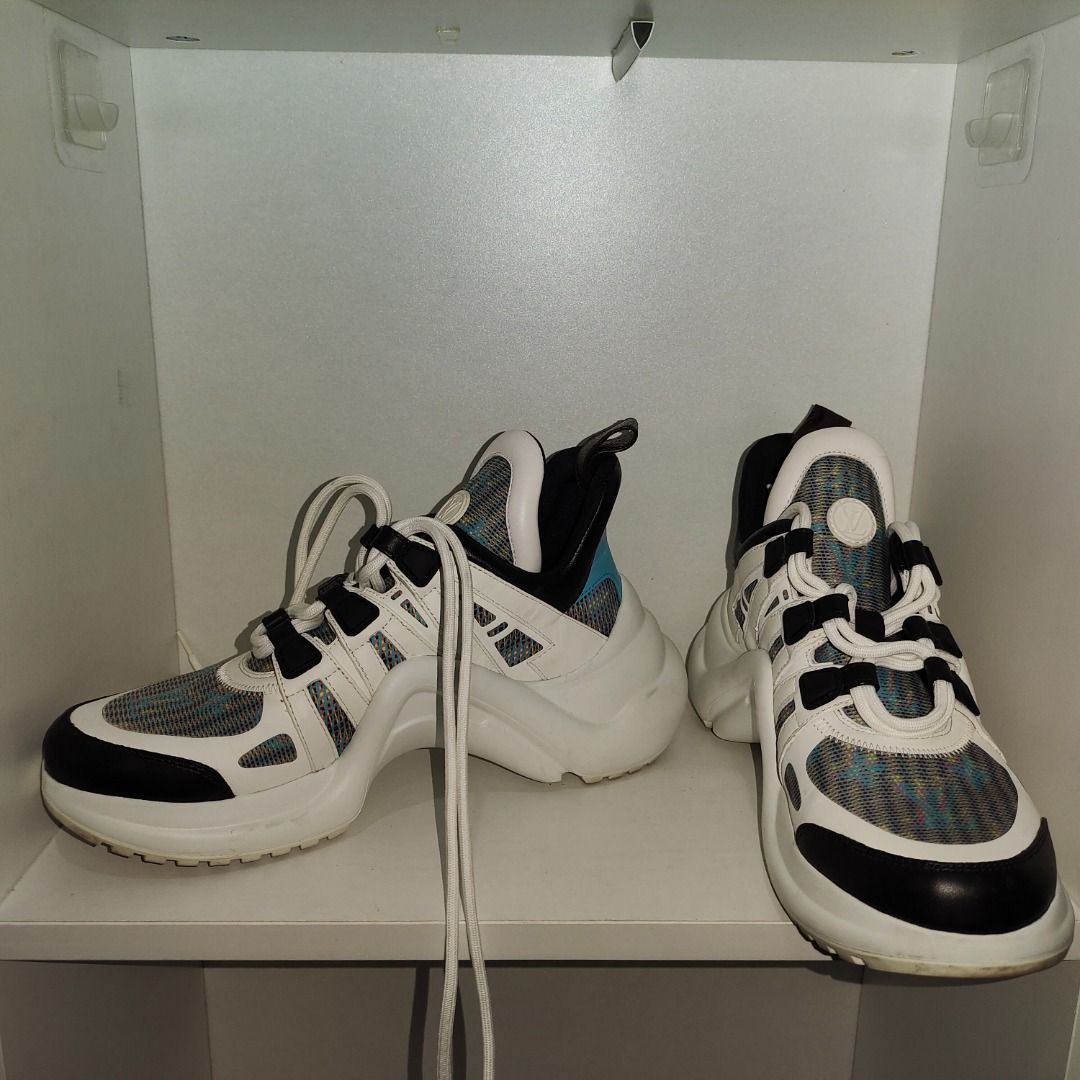 Louis Vuitton Calfskin Patent Monogram LV Archlight Sneaker Size