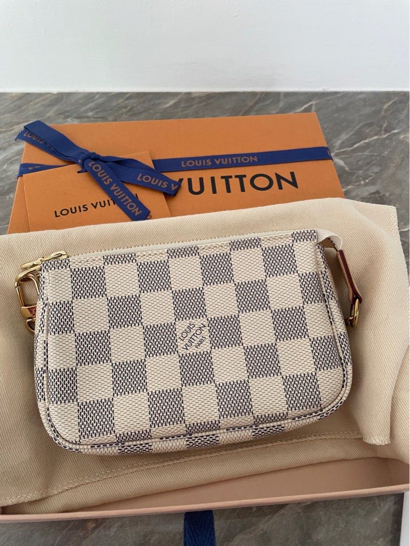 Cream Damier Azur Pochette Accessoires Bag