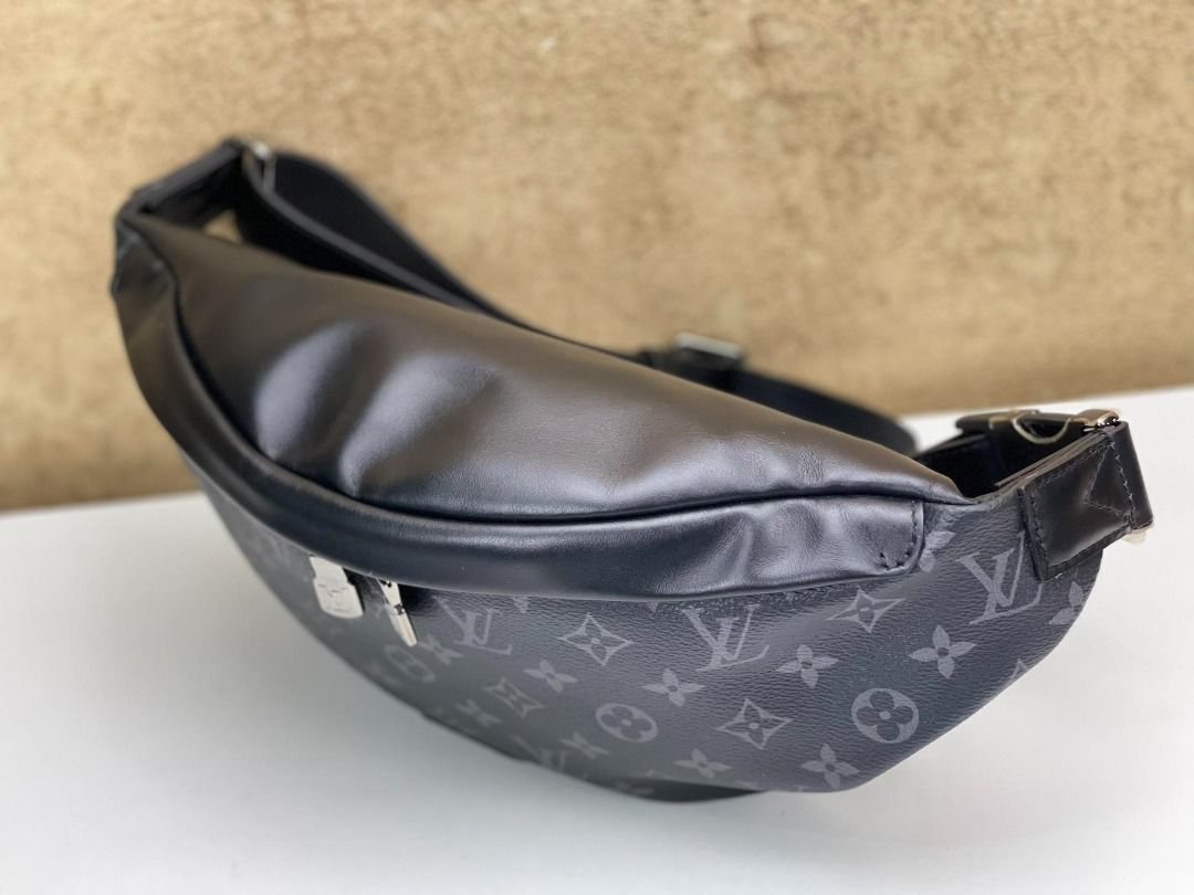 LOUIS VUITTON M44336 DISCOVERY BUMBAG