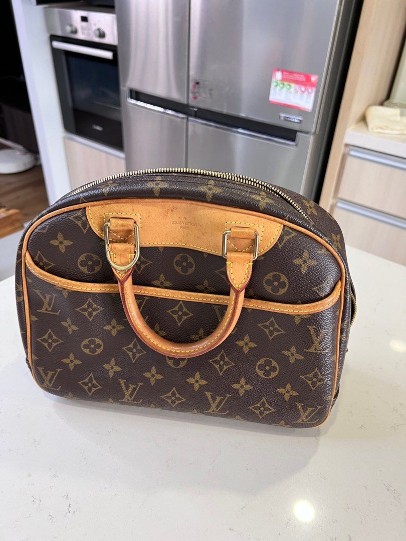 Authentic LV monogram trouville pm (cash instalment accepted), Luxury, Bags  & Wallets on Carousell