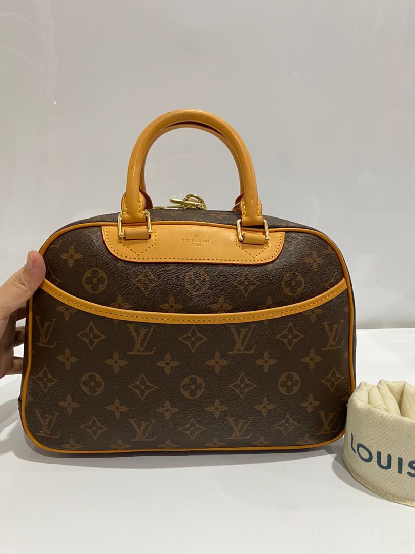 LOUIS VUITTON Blue Nuit Monogram Alma MM, Luxury, Bags & Wallets on  Carousell