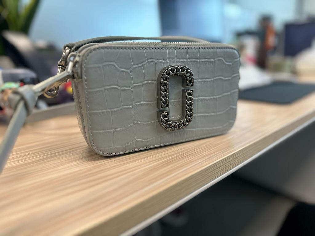 Marc jacobs clearance grey crossbody bag