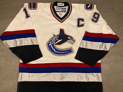 Markus naslund jersey 2025