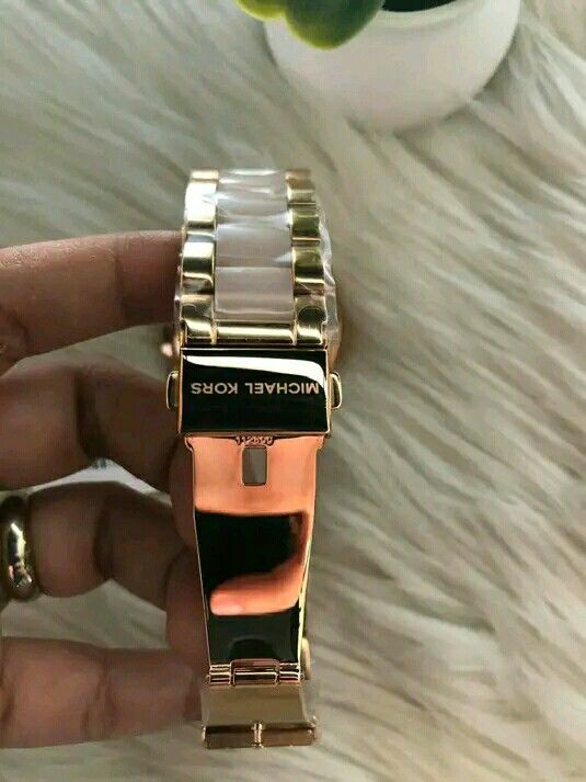 Michael kors mk5943 deals rose gold
