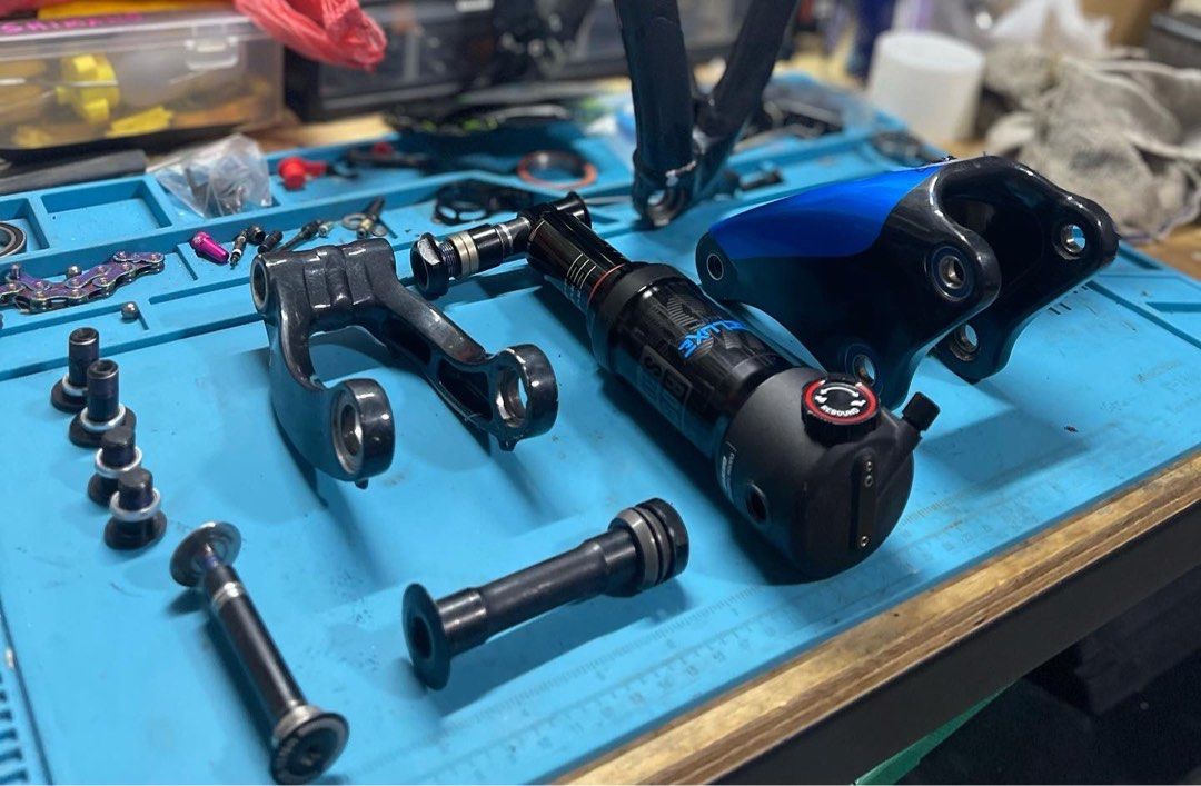 Mtb ServingCING (Category: Bicycles) located in Singapore. Submitted by yourneighbourhoodgarage (Listing ID 1236161146, Image 1). Description: PMed us for more details or check us out our instagram ( yourneighbourhoodgarage).