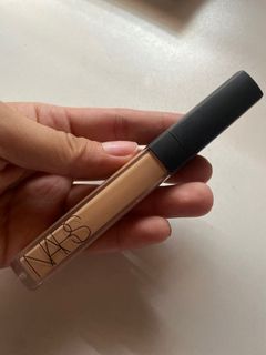 (Category: ) located in . Submitted by helpmedeclutterplzzzz (Listing ID 1236073300, Image 1). Description: .