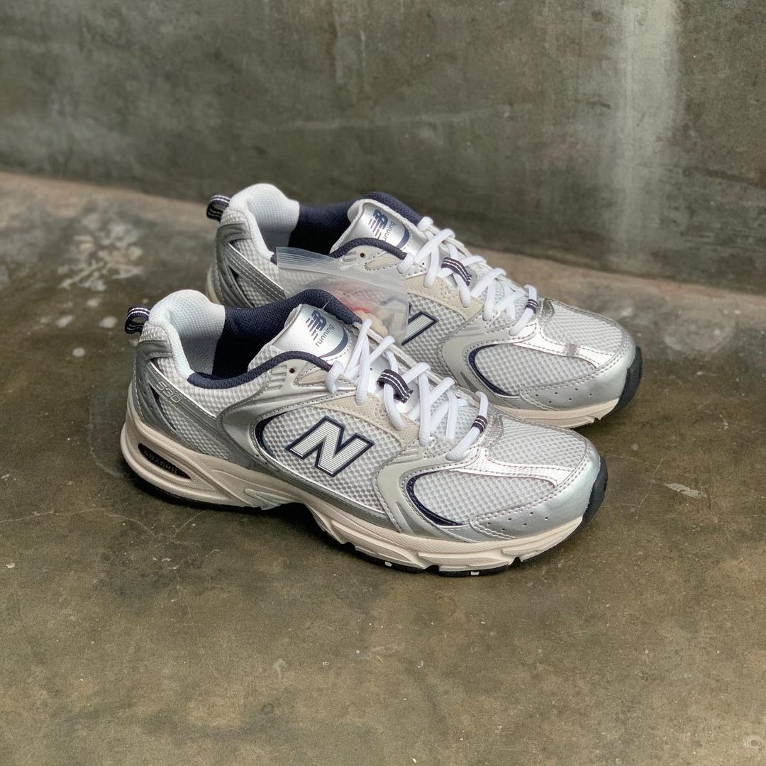 New Balance 530s Steel Gray MR530KA Unisex 38 40 42, Fesyen Pria, Sepatu , Sneakers di Carousell