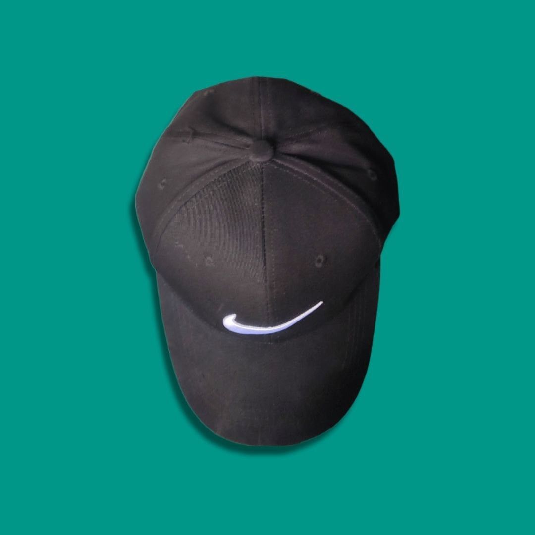 Nike swoosh cap, Men's Fashion, Watches & Accessories, Caps & Hats on  Carousell