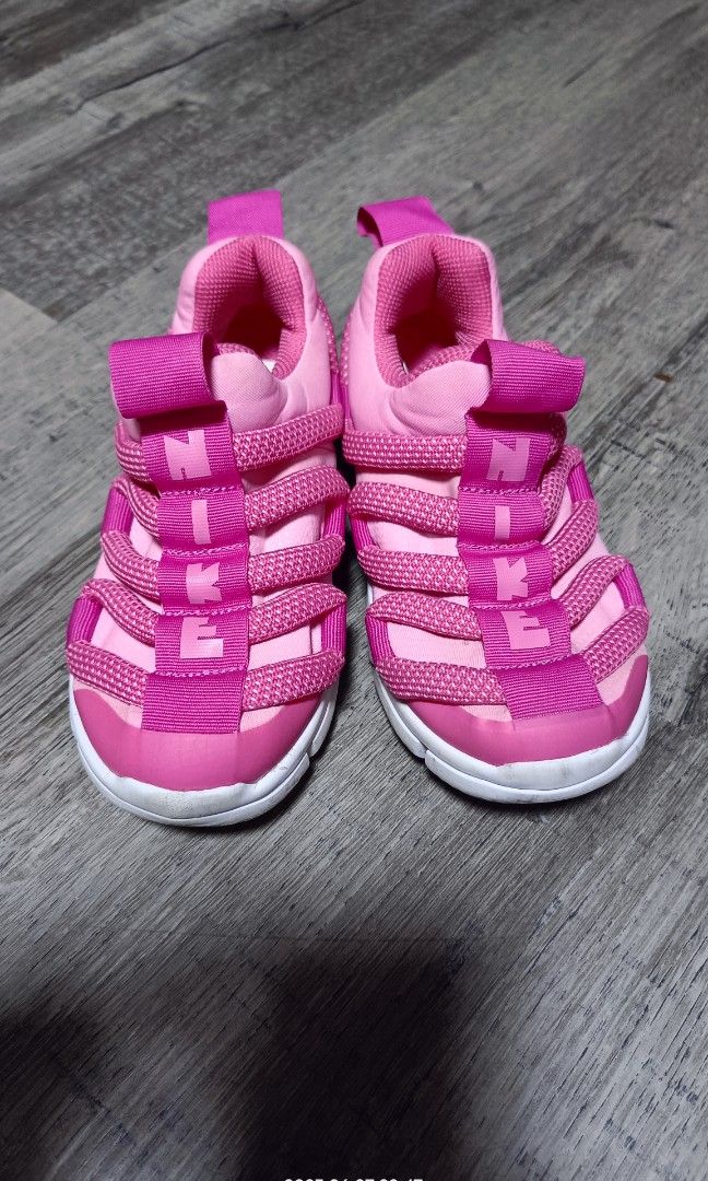 Baby girl nike shoes sales clearance