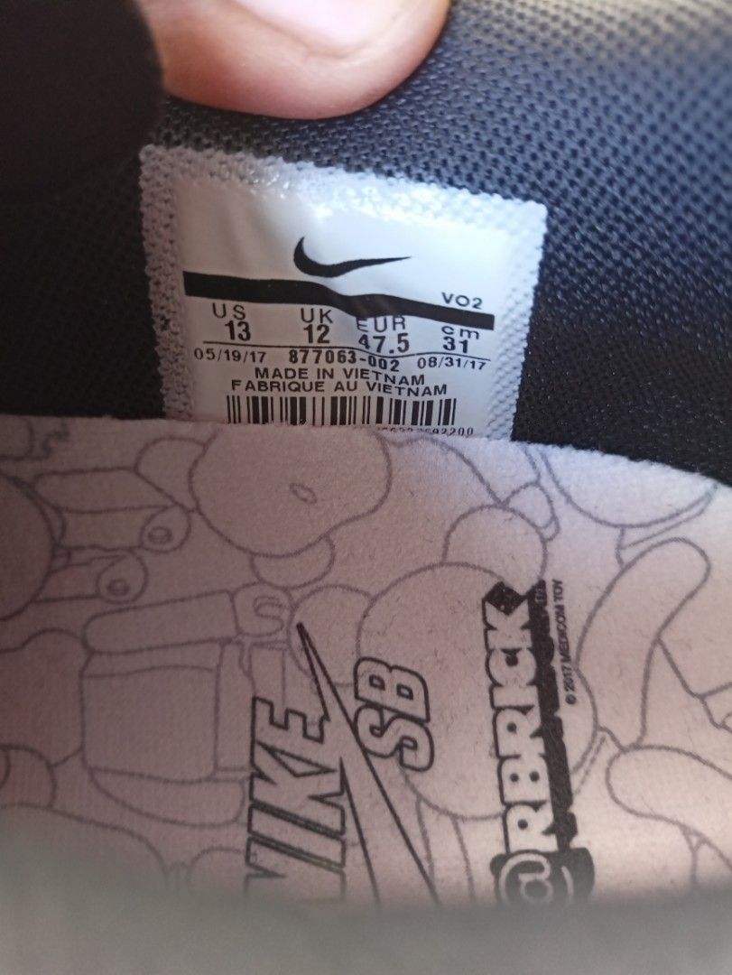 nike sb dunk low elite medicom bearbrick