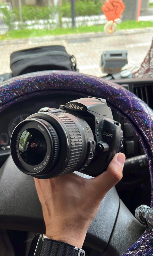 Nikon D5000 body + lens, Photography, Cameras on Carousell