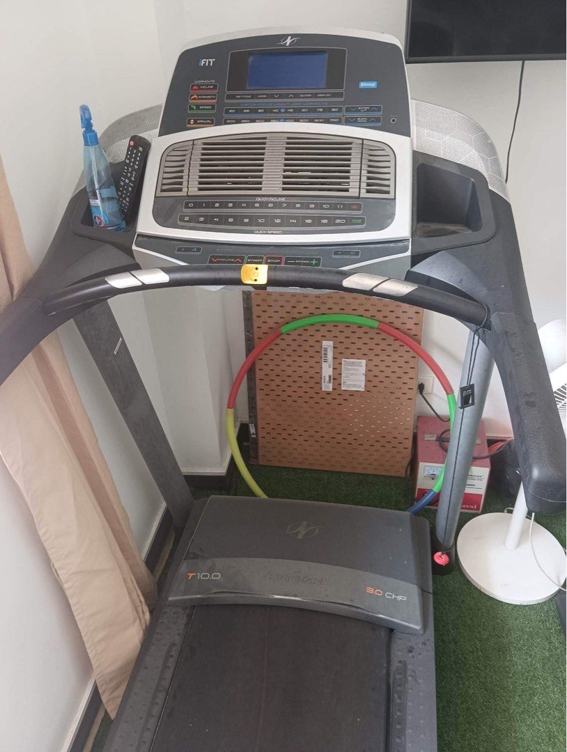 Nordic Track Treadmill Sports Equipment Exercise Fitness