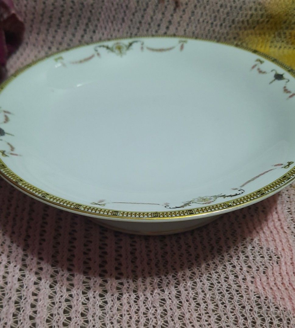 Noritake cake/fruit stand 9" (Category: Other Kitchenware & Tableware) located in Manila. Submitted by luckycharm_215 (Listing ID 1236162811, Image 1). Description: .